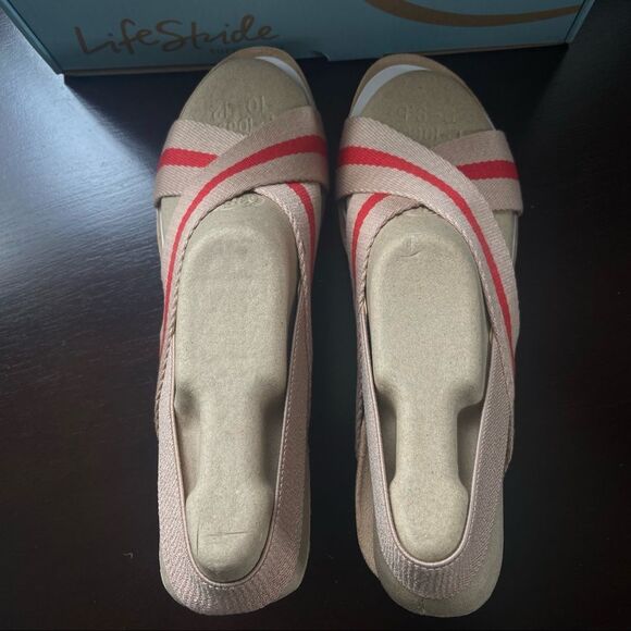 LIFE STRIDE Dream Big Stretch Gore Wedge Sandal Blush Red Size 9.5 - Picture 8 of 11